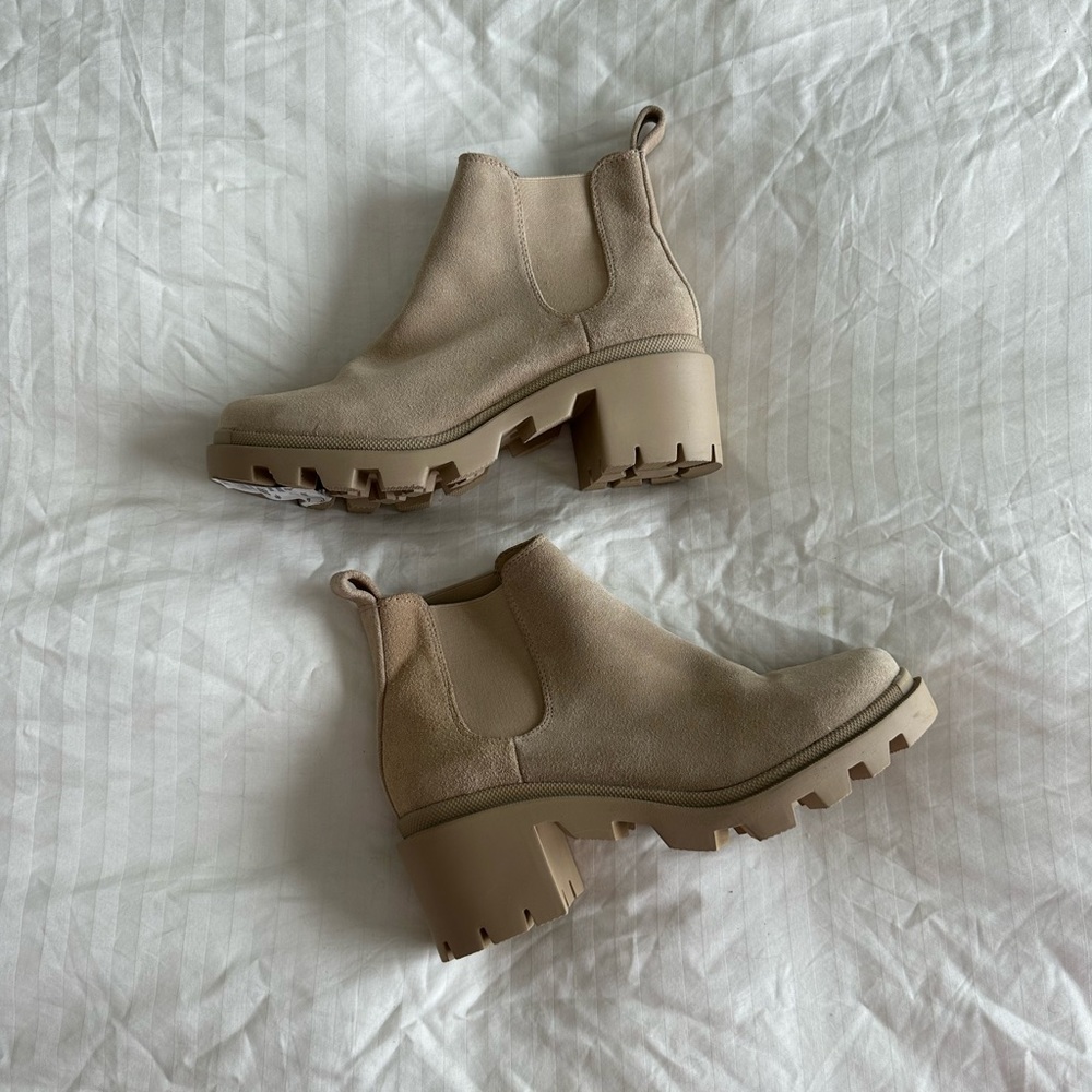 Chelsea Boots
